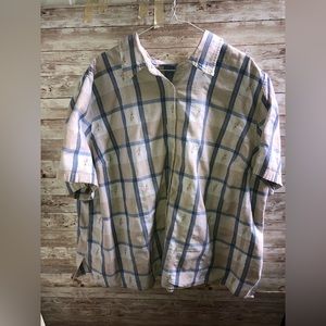 Liz & Me short sleeves, button-up blouse.  Size 4X